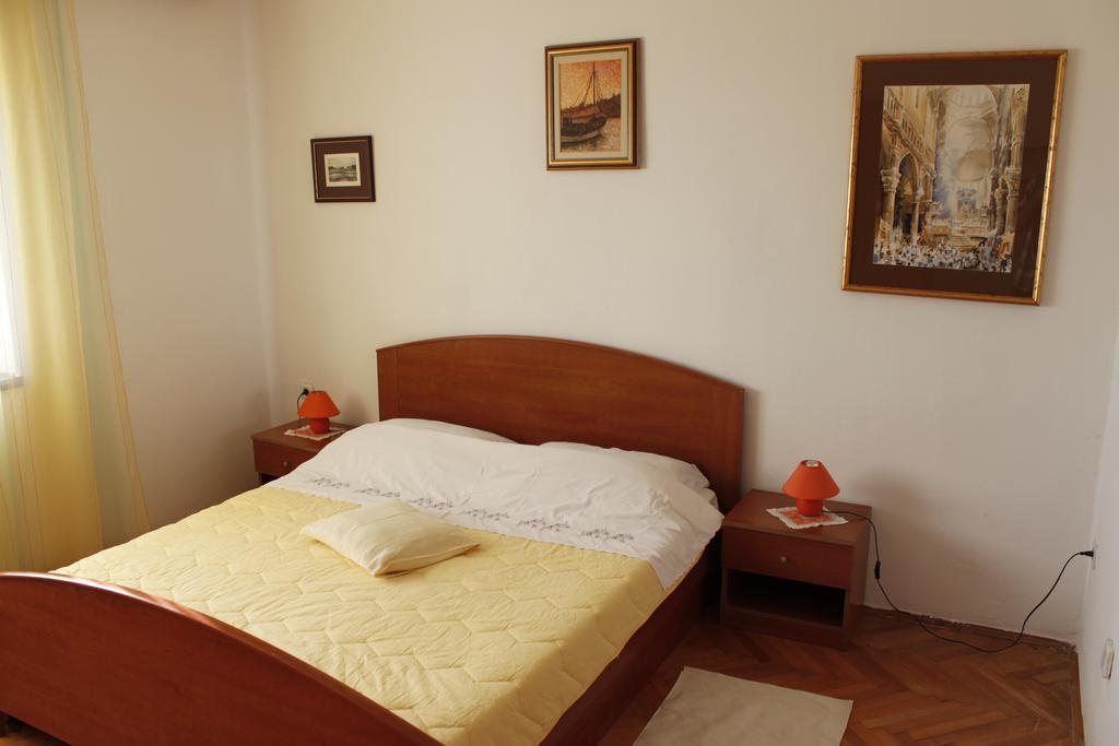 Apartment Heli Šibenik Oda fotoğraf